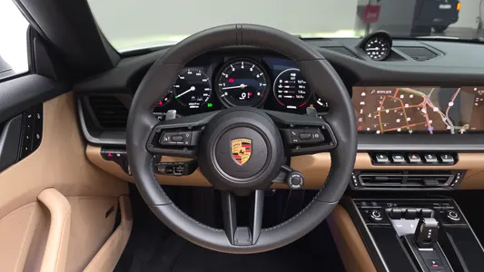 Porsche 911 (992) 2024 13