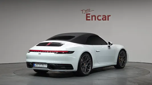 Porsche 911 (992) 2024 19