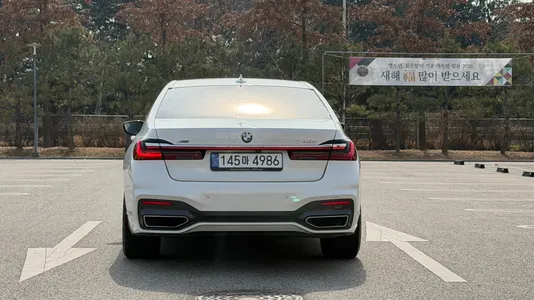 BMW 7 Series (G11) 740d xDrive M 2021 4