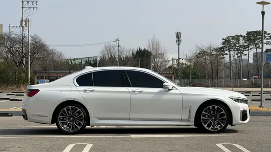 BMW 7 Series (G11) 740d xDrive M 2021 12