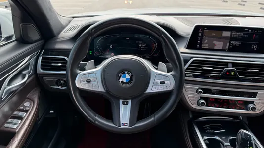 BMW 7 Series (G11) 740d xDrive M 2021 17