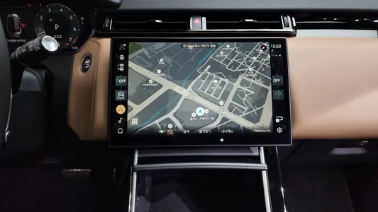 Land Rover 레인지로버 벨라 3.0 P400 HSE 2025 13