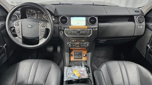 Land Rover 4 3.0 SDV6 SE 2013 7