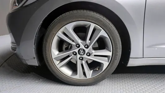 Hyundai AD 1.6 GDI 2016 5
