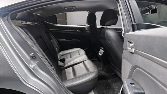 Hyundai AD 1.6 GDI 2016 11