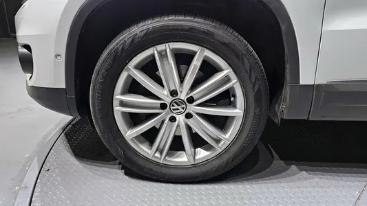 Volkswagen 티구안 2.0 TDI 2015 5