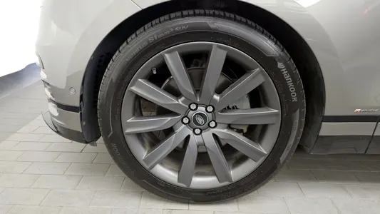 Land Rover 레인지로버 벨라 3.0 D300 R- HSE 2019 5