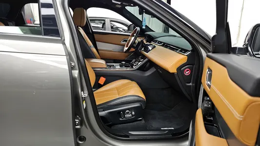 Land Rover 레인지로버 벨라 3.0 D300 R- HSE 2019 11