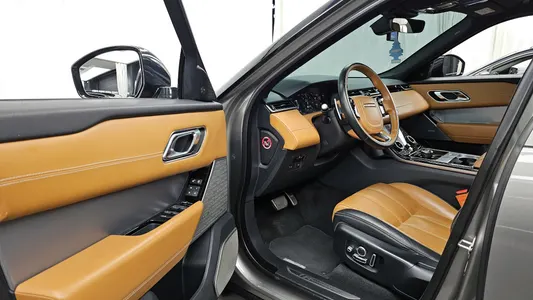 Land Rover 레인지로버 벨라 3.0 D300 R- HSE 2019 10