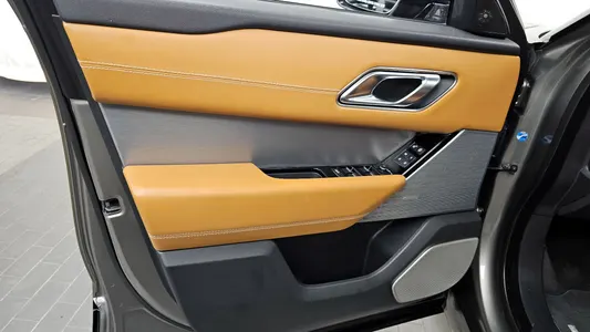 Land Rover 레인지로버 벨라 3.0 D300 R- HSE 2019 24