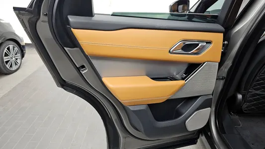 Land Rover 레인지로버 벨라 3.0 D300 R- HSE 2019 25