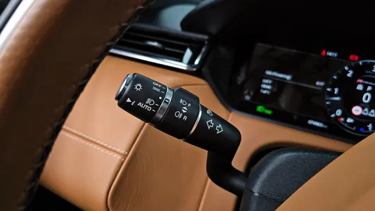 Land Rover 레인지로버 벨라 3.0 D300 R- HSE 2019 38