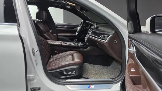 BMW 7 Series (G11) 730Ld xDrive M 2020 11