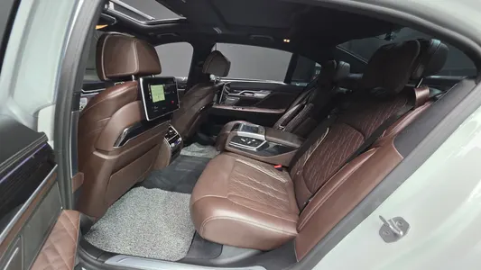 BMW 7 Series (G11) 730Ld xDrive M 2020 26