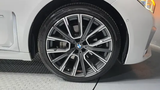 BMW 7 Series (G11) 730Ld xDrive M 2020 21