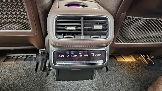 Mercedes-Benz GLS-Class X167 GLS580 4MATIC 2023 31