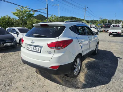 Hyundai ix 2WD LX20 2009 5