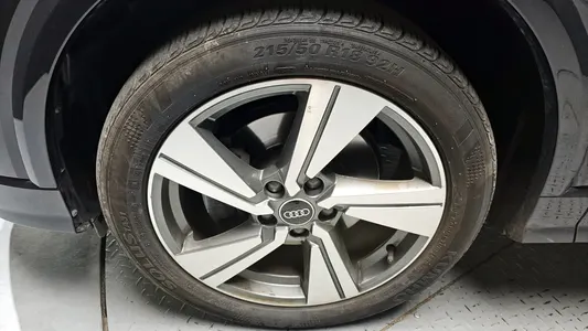 Audi Q2 35 TDI 2023 5