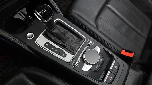 Audi Q2 35 TDI 2023 9