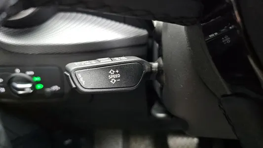 Audi Q2 35 TDI 2023 17