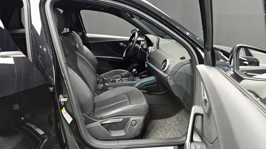 Audi Q2 35 TDI 2023 26