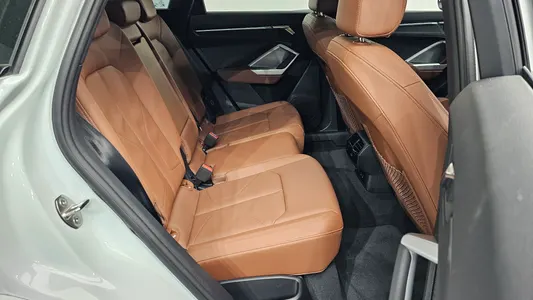Audi Q3 (F3) 35 TDI 2025 11