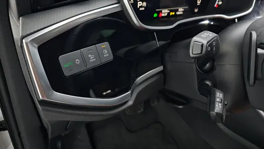 Audi Q3 (F3) 35 TDI 2025 27