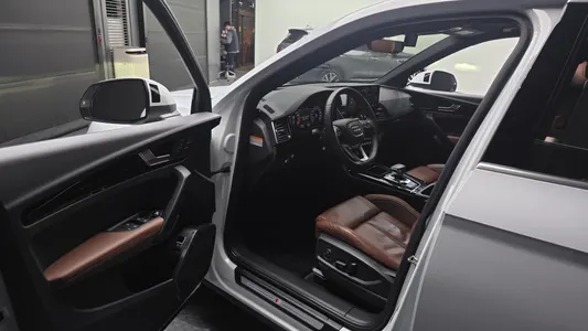 Audi Q5 (FY) 45 TFSI 2021 10