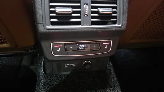 Audi Q5 (FY) 45 TFSI 2021 19