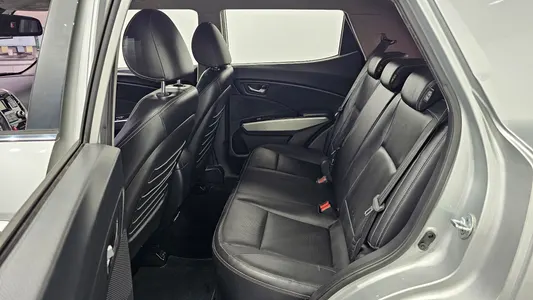 KG Mobility Tivoli VX 2WD 2015 12