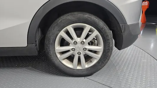 KG Mobility Tivoli VX 2WD 2015 21