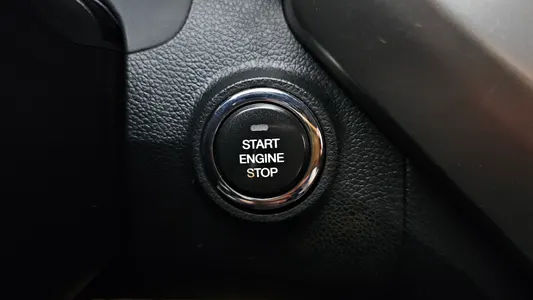 KG Mobility Tivoli VX 2WD 2015 28