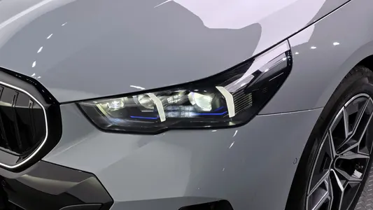 BMW 5 Series (G60) 520i 2025 22