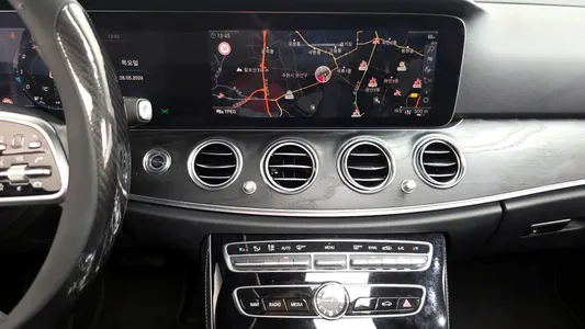 Mercedes-Benz E-Class W213 E300 4MATIC 2019 12