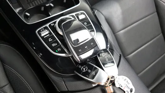 Mercedes-Benz E-Class W213 E300 4MATIC 2019 18