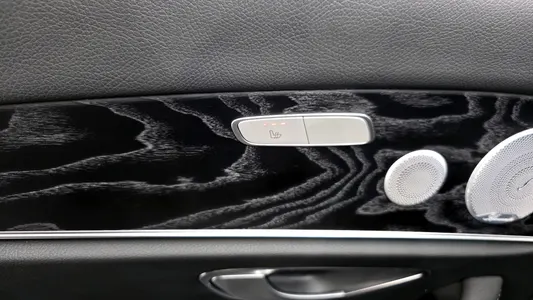 Mercedes-Benz E-Class W213 E300 4MATIC 2019 30