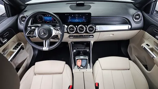 Mercedes-Benz GLB-Class X247 GLB200 d 2024 7