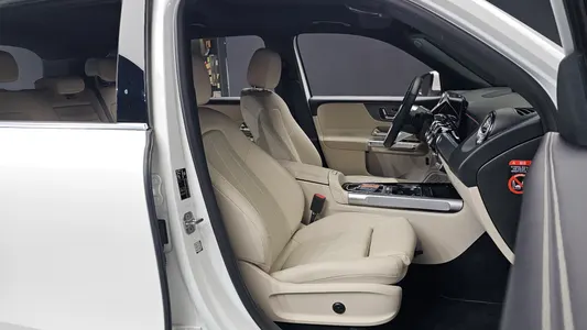 Mercedes-Benz GLB-Class X247 GLB200 d 2024 26