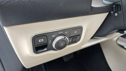 Mercedes-Benz GLB-Class X247 GLB200 d 2024 27