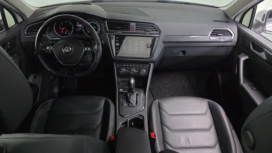Volkswagen 2 2.0 TDI 2020 7