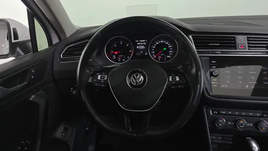 Volkswagen 2 2.0 TDI 2020 13