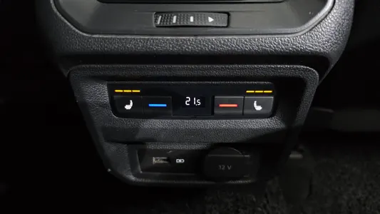 Volkswagen 2 2.0 TDI 2020 18