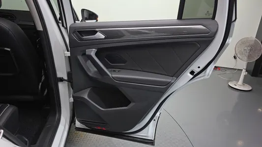 Volkswagen 2 2.0 TDI 2020 25