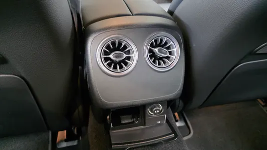 Mercedes-Benz AMG GT 4 43 4MATIC+ 2024 32
