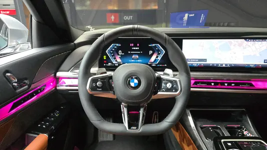 BMW 7 Series (G70) 740i xDrive M 2025 13