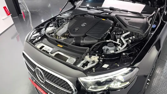 Mercedes-Benz E-Class W214 E300 4MATIC AMG Line 2024 5