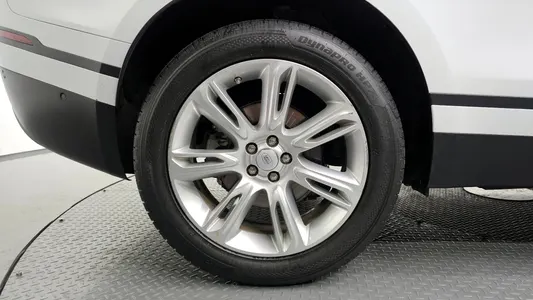 Land Rover 레인지로버 벨라 2.0 D240 SE 2018 5