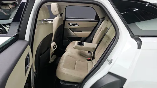 Land Rover 레인지로버 벨라 2.0 D240 SE 2018 11
