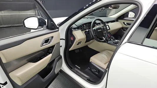 Land Rover 레인지로버 벨라 2.0 D240 SE 2018 10