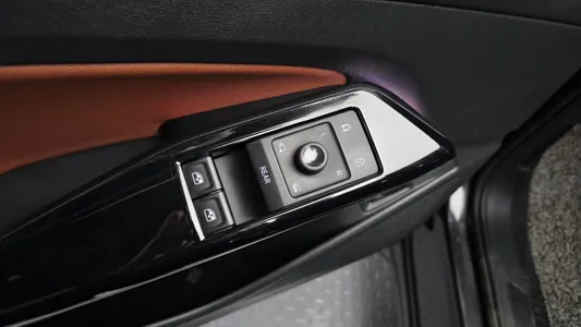 Volkswagen ID.4 2022 18